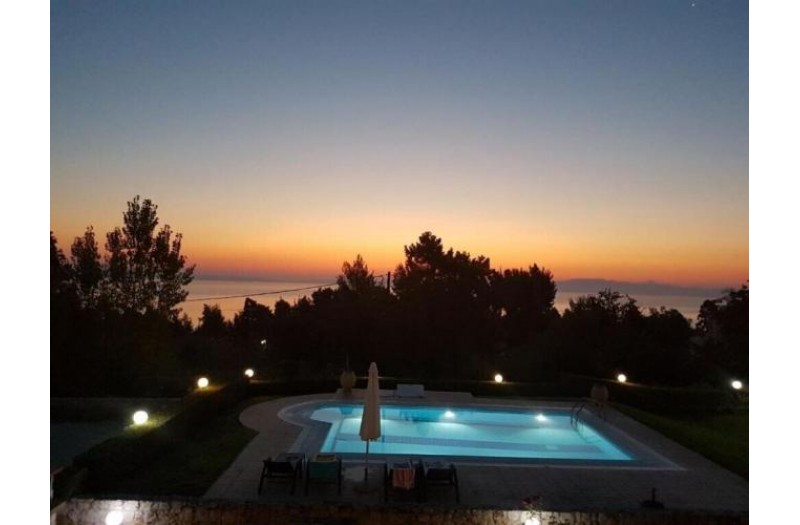 Готель Paradise Hotel Kriopigi, 3★