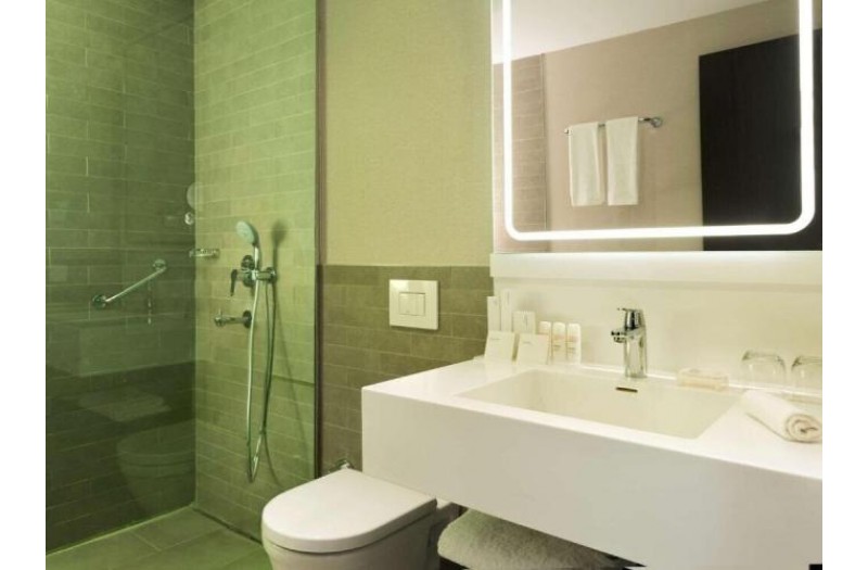 Готель Park Inn By Radisson Istanbul Atasehir, 4★