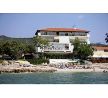 Готель Pefkari Beach Albatros Studios, 2★