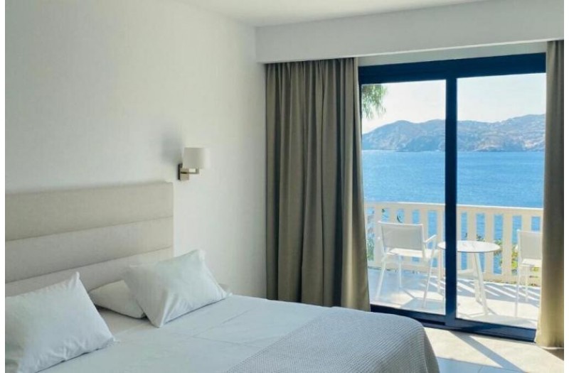 Готель Peninsula Resort & Spa, 4★