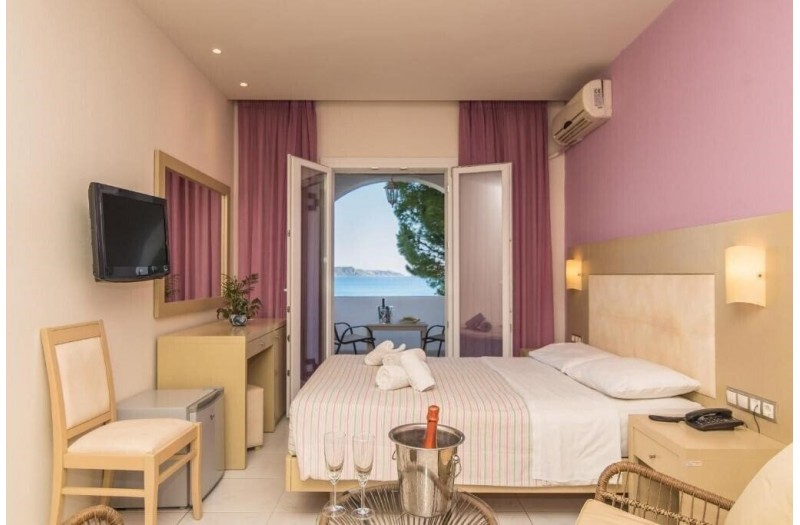 Готель Porto Koukla Beach, 3★