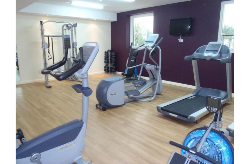 Готель Premier Inn - Dubai Investment Park, 3★