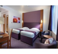 Готель Premier Inn - Dubai Investment Park, 3★