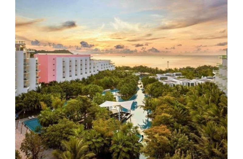 Готель Premier Residences Phu Quoc Emerald Bay, 5★
