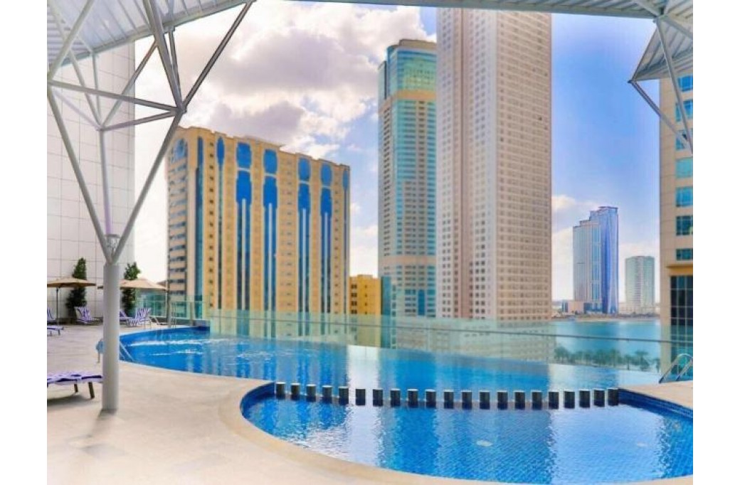 Готель Pullman Sharjah Hotel, 5★ Готель Pullman Sharjah Hotel, 5★