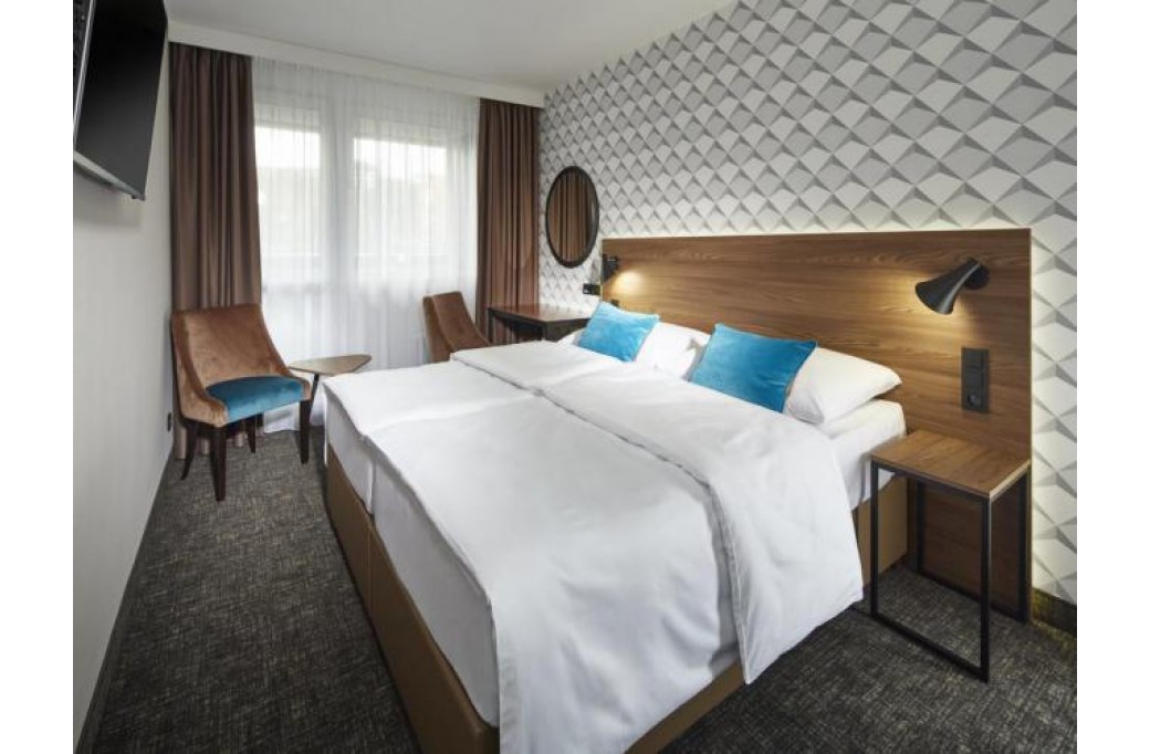 Готель Pyramida Orea Hotel, 4★ Готель Pyramida Orea Hotel, 4★