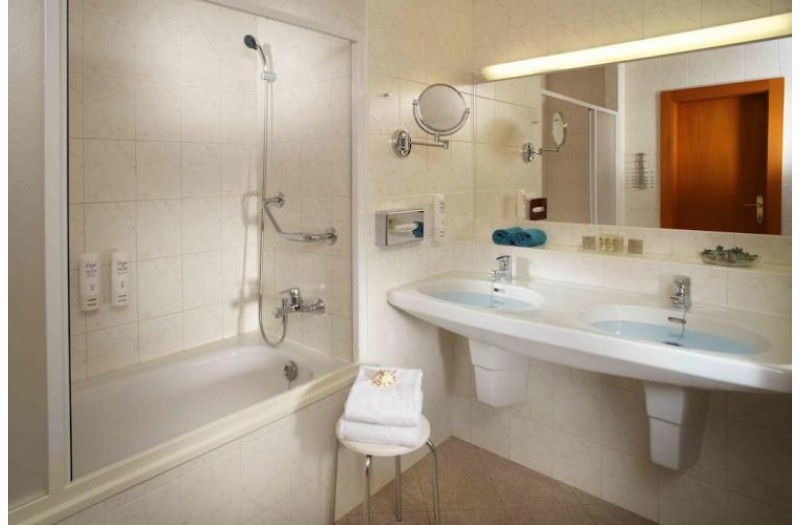 Готель Pyramida Orea Hotel, 4★ Готель Pyramida Orea Hotel, 4★