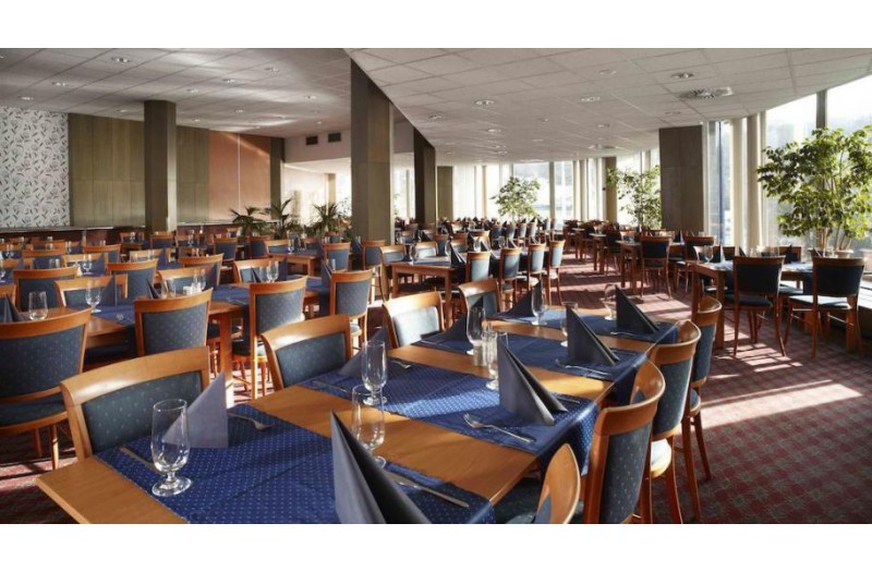 Готель Pyramida Orea Hotel, 4★ Готель Pyramida Orea Hotel, 4★