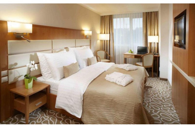 Готель Pyramida Orea Hotel, 4★ Готель Pyramida Orea Hotel, 4★