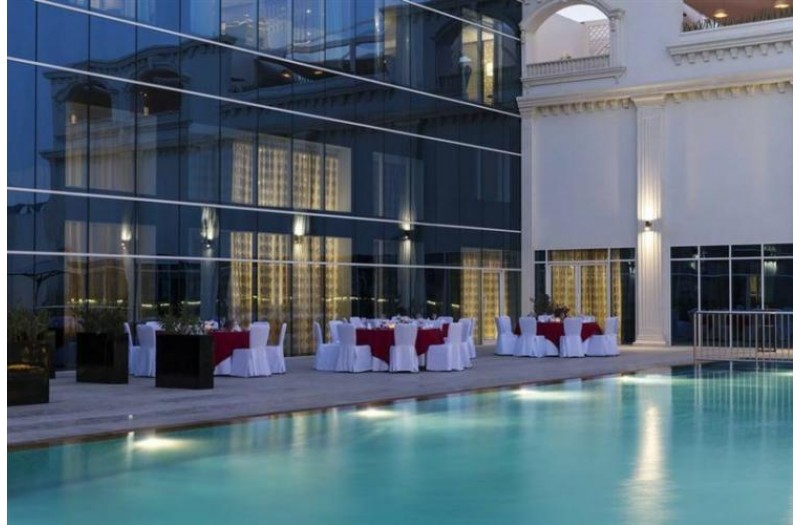 Готель Radisson Blu Hotel Ajman, 5★