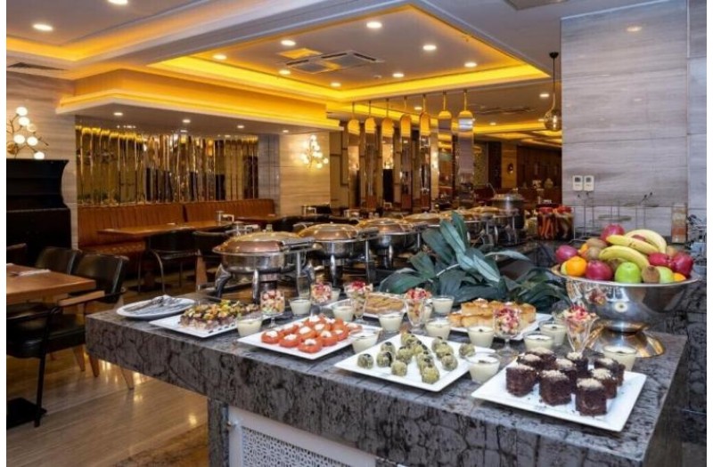 Готель Ramada By Wyndham Istanbul Pera, 4★