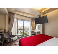 Готель Ramada By Wyndham Istanbul Pera, 4★