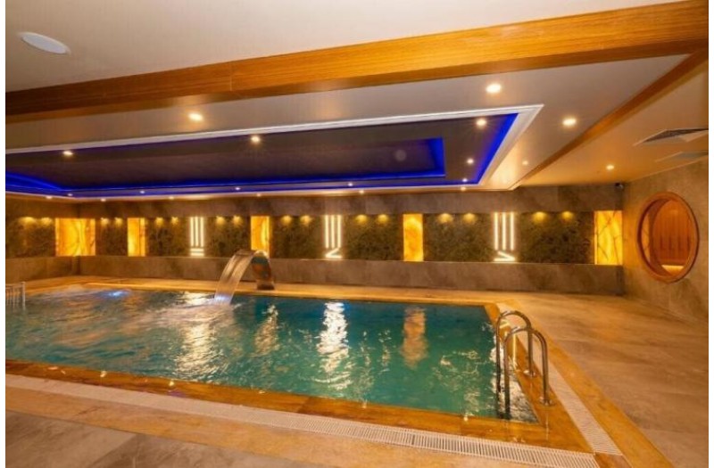 Готель Ramada By Wyndham Istanbul Pera, 4★