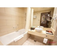 Готель Ramada Downtown Abu Dhabi, 4★