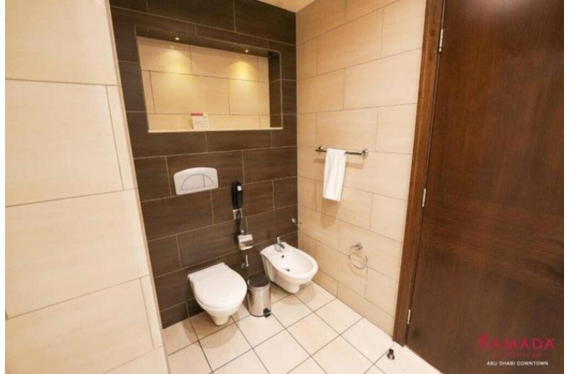 Готель Ramada Downtown Abu Dhabi, 4★