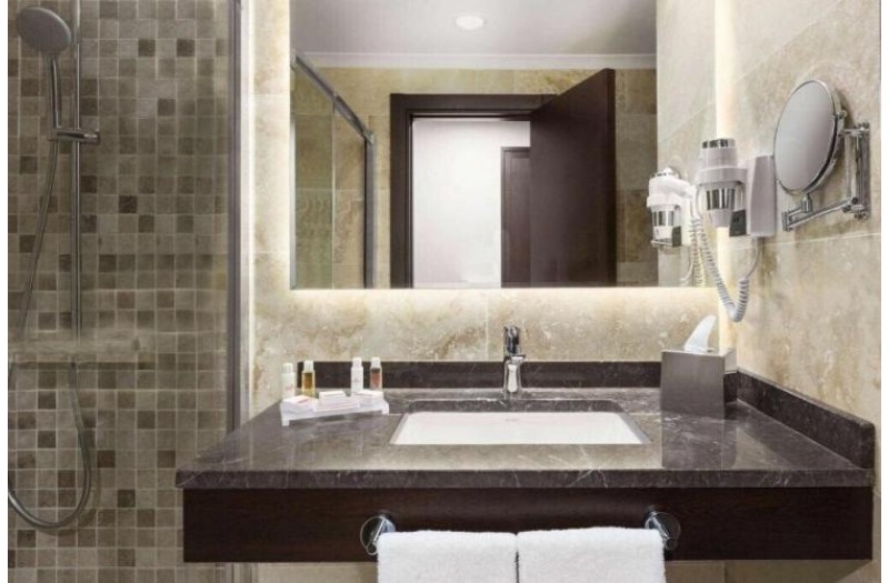 Готель Ramada Hotel & Suites Istanbul Merter, 5★