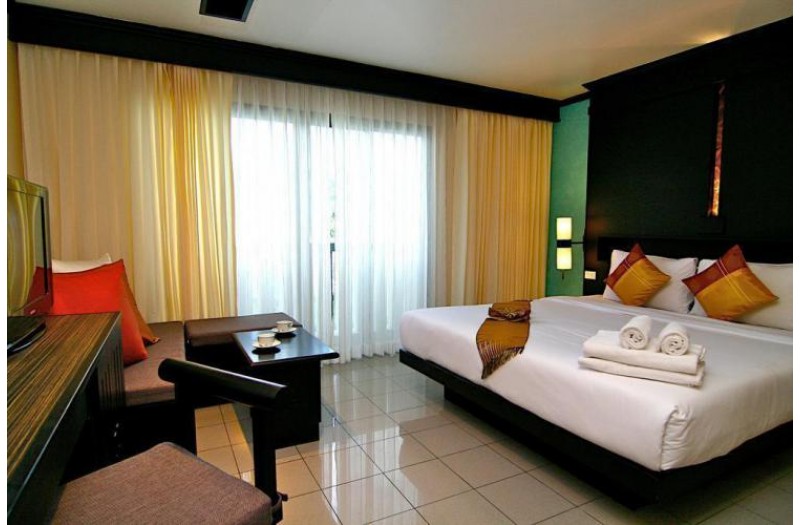Готель Rattana Beach Hotel, 3★