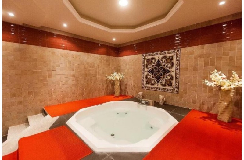 Готель Red Castle Hotel, 4★