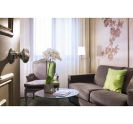 Готель Renaissance Paris Hotel Le Parc Trocadero, 5★