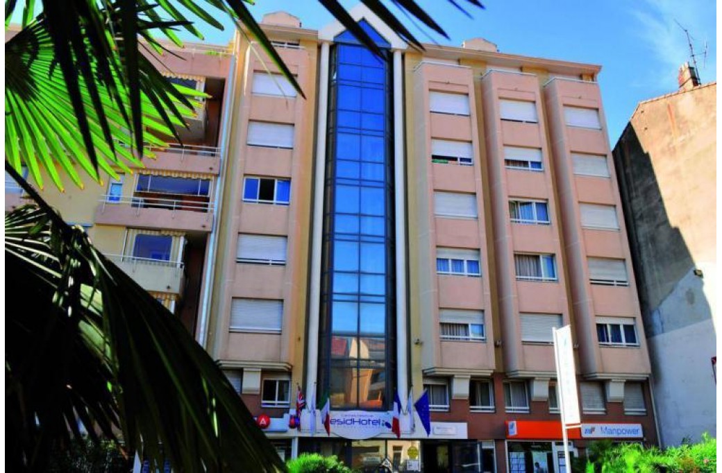 Готель Residhotel Cannes Festival, 2★ Готель Residhotel Cannes Festival, 2★
