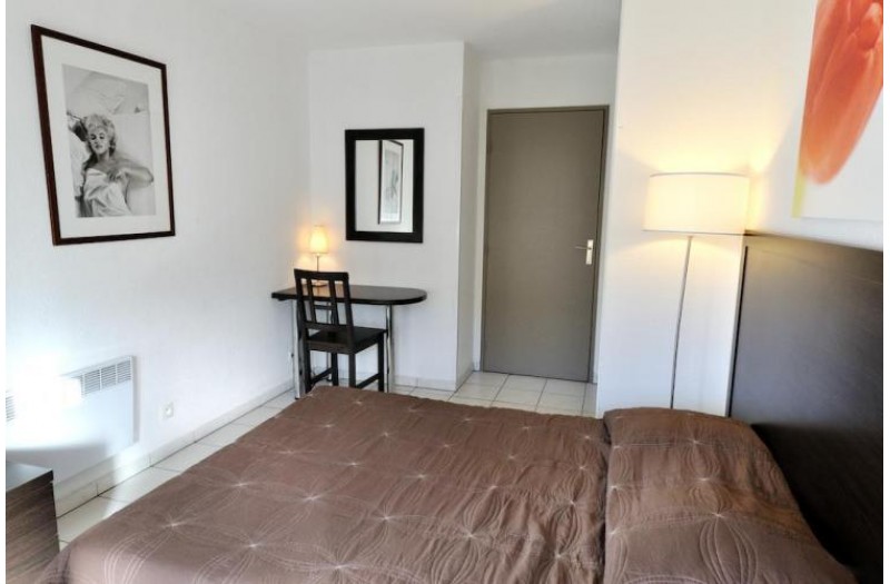 Готель Residhotel Cannes Festival, 2★ Готель Residhotel Cannes Festival, 2★