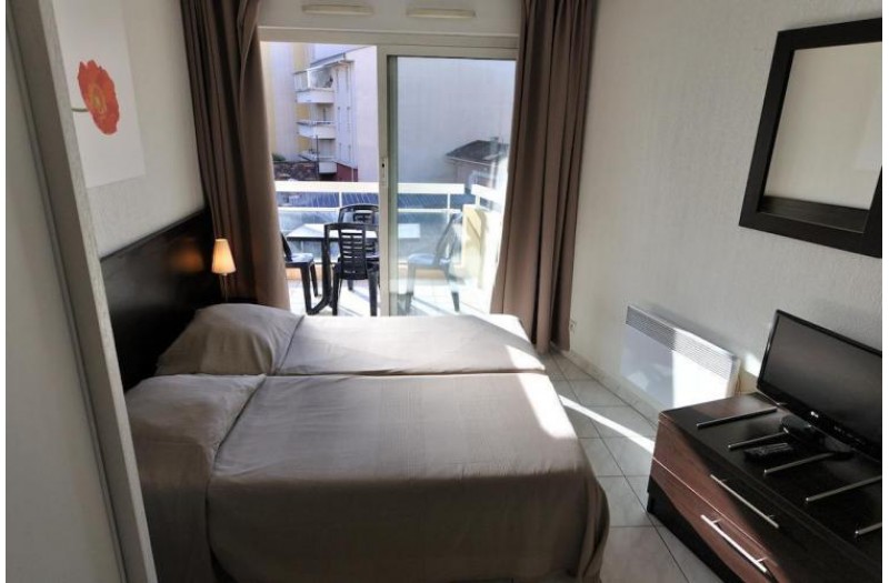 Готель Residhotel Cannes Festival, 2★ Готель Residhotel Cannes Festival, 2★