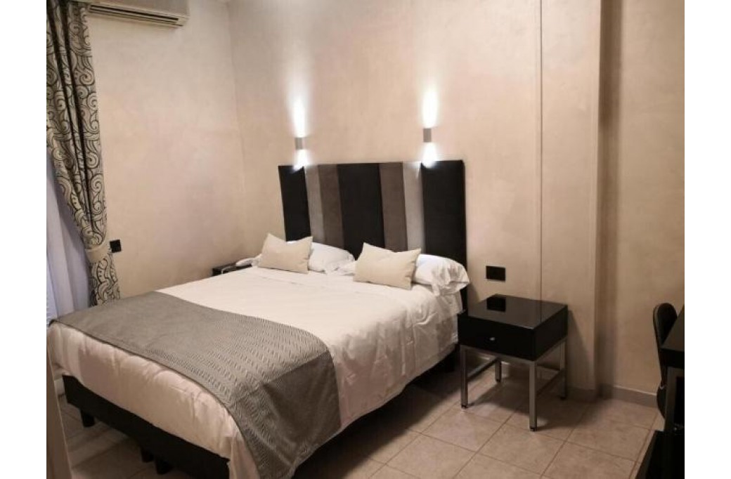 Готель Rimini (Rome), 3★