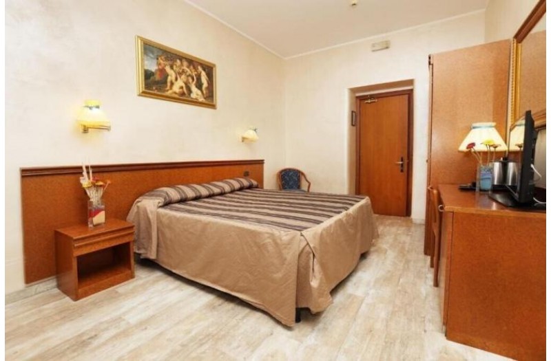 Готель Rimini (Rome), 3★