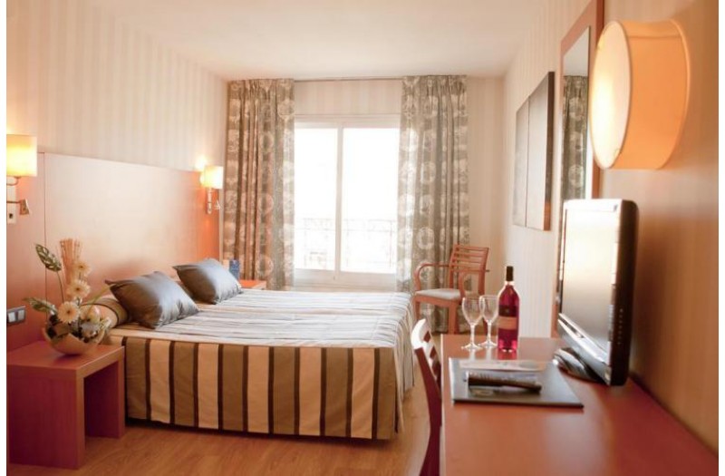 Готель Rivoli Ramblas, 3★ Готель Rivoli Ramblas, 3★