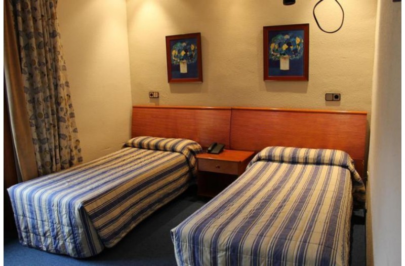 Готель Rivoli Ramblas, 3★ Готель Rivoli Ramblas, 3★