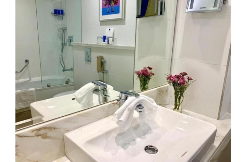 Готель Roda Links Al Nasr Hotel, 4★