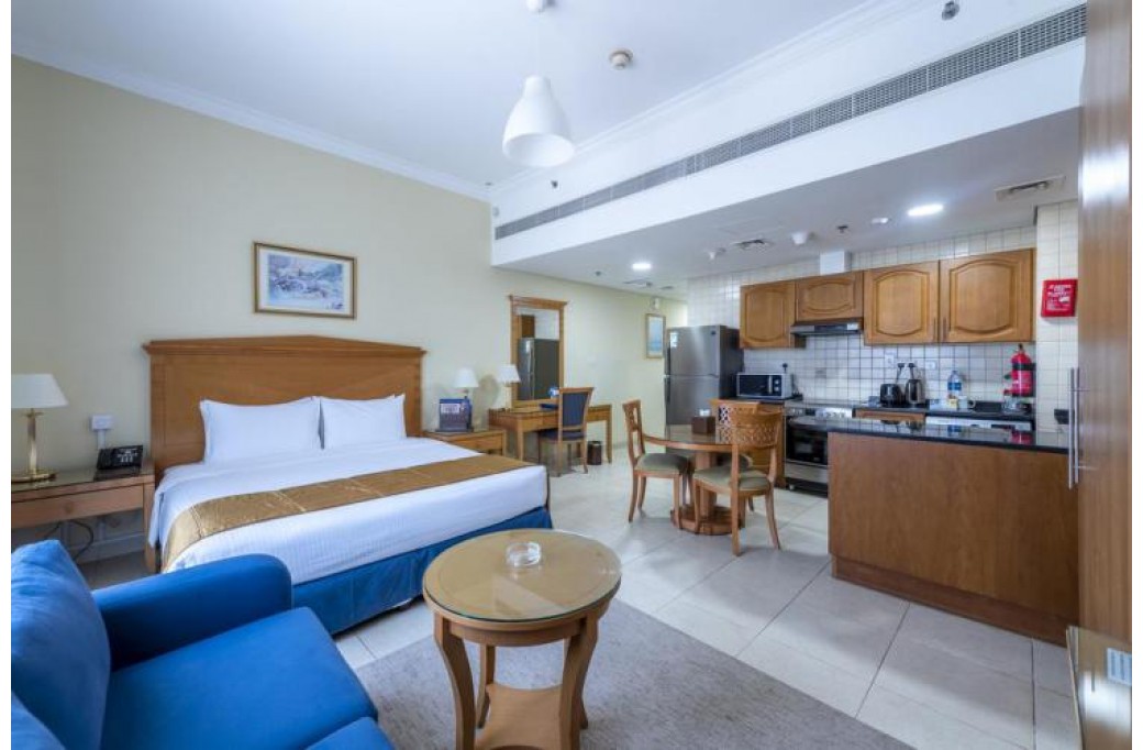 Готель Roda Metha Suites, 4★