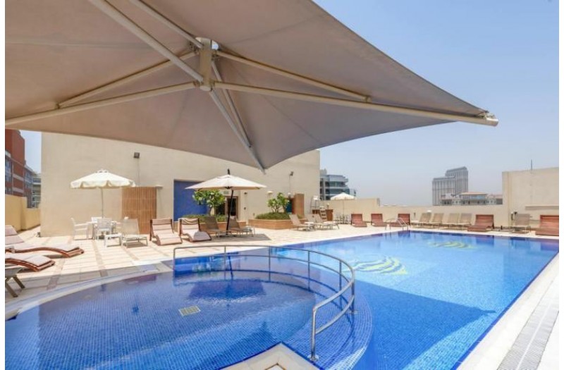 Готель Roda Metha Suites, 4★