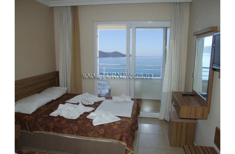 Готель Rosary Beach Hotel, 3★