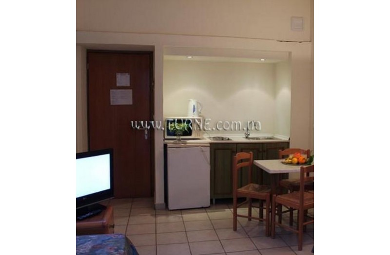 Готель Royal Aparthotel, 3★