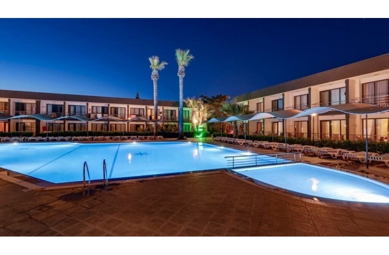 Готель Royal Beach Club, 4★ Готель Royal Beach Club, 4★