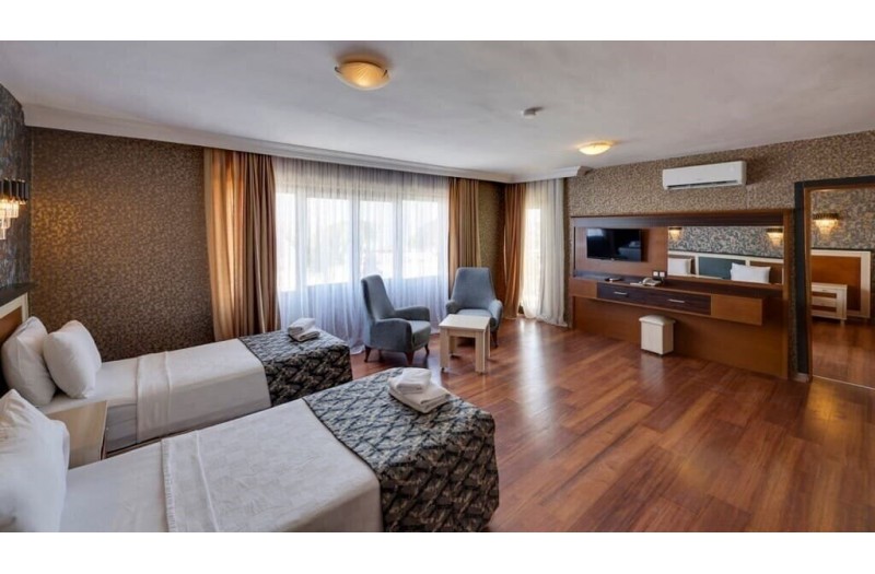 Готель Royal Beach Club, 4★ Готель Royal Beach Club, 4★