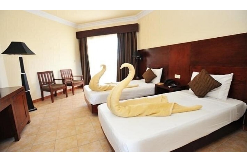 Готель Royal Brayka Beach Resort, 5★