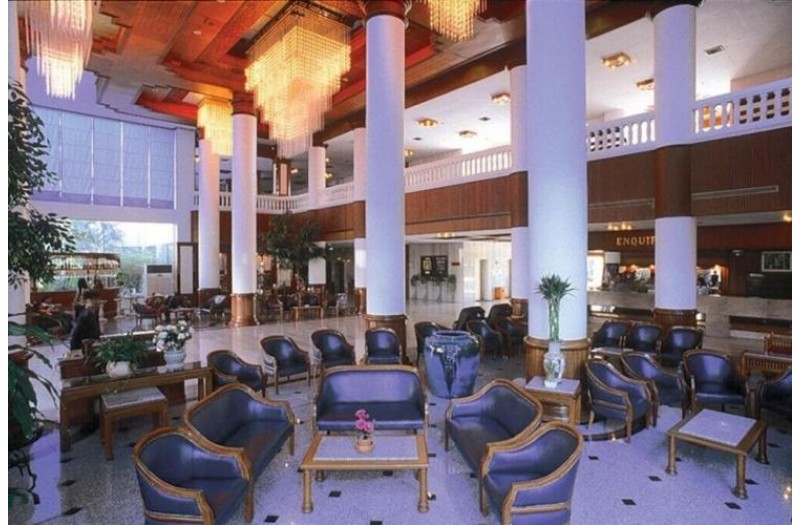 Готель Royal Palace Hotel, 3★ Готель Royal Palace Hotel, 3★