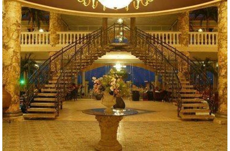 Готель Royal Park, 4★