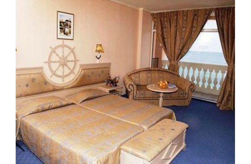 Готель Royal Park, 4★