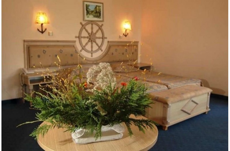 Готель Royal Park, 4★