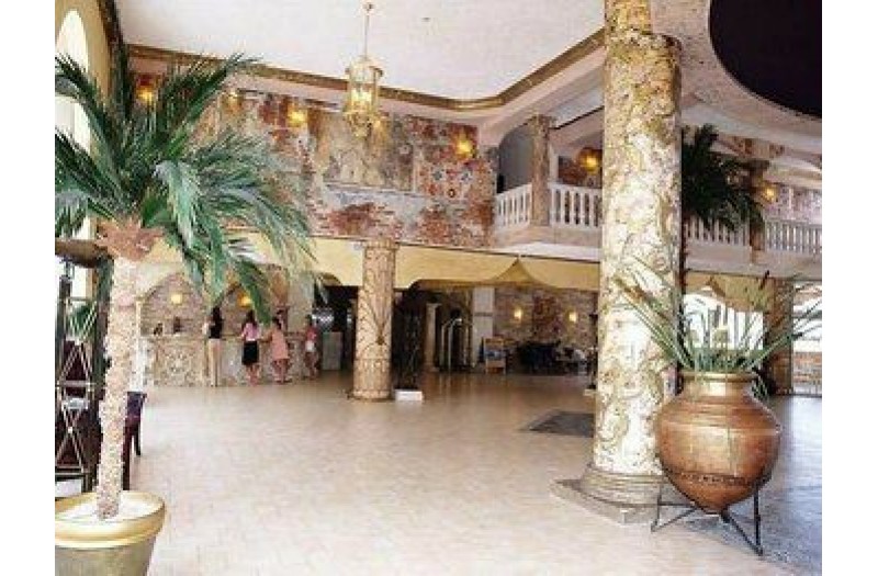 Готель Royal Park, 4★