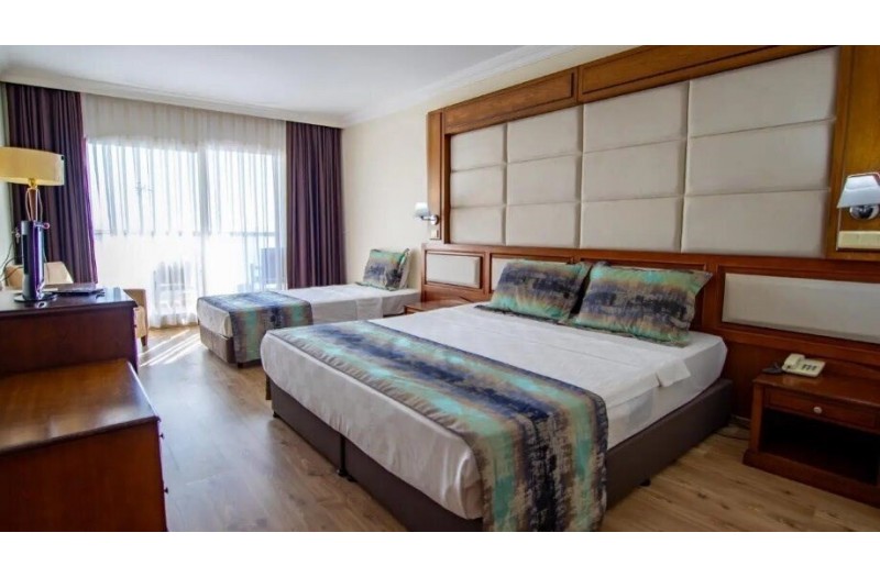 Готель Scala Nuova Beach Hotel, 4★