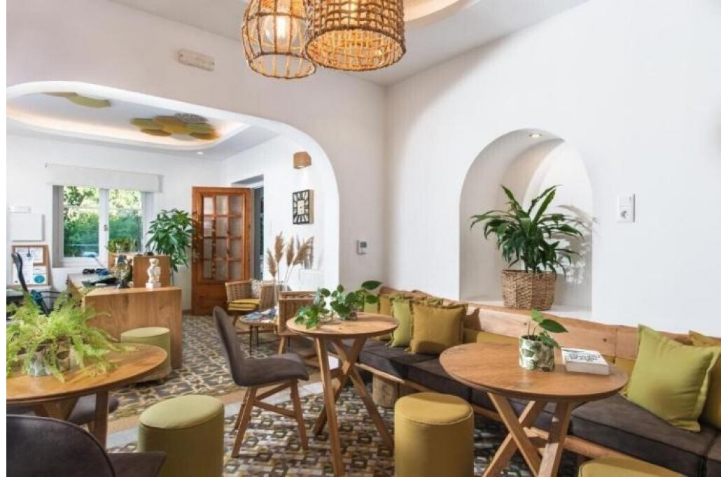 Готель Semiramis, 4★