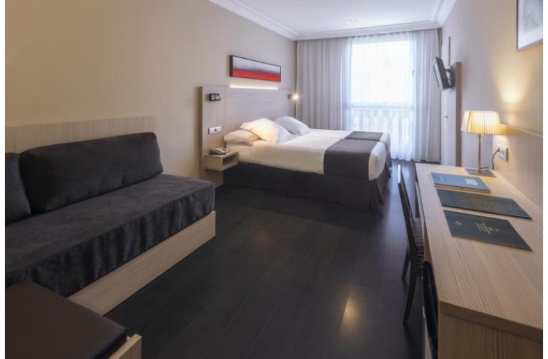 Готель Serhs Rivoli Ramblas Hotel, 4★