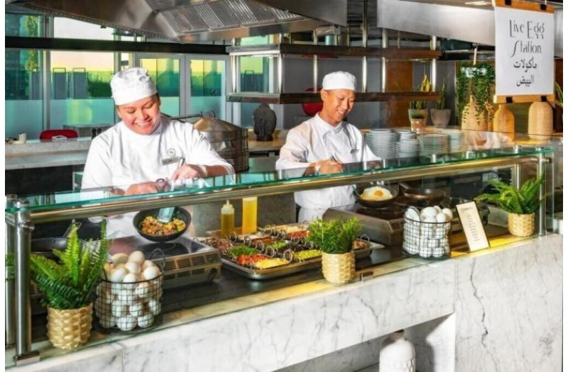 Готель Sheraton Grand Hotel, 5★ Готель Sheraton Grand Hotel, 5★