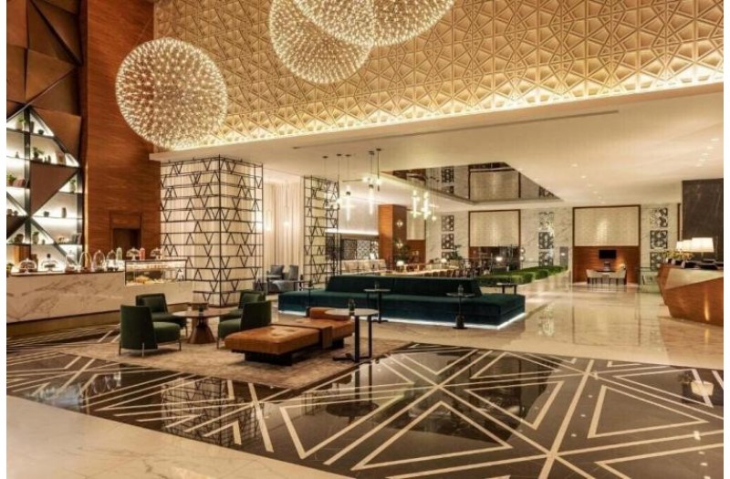 Готель Sheraton Grand Hotel, 5★ Готель Sheraton Grand Hotel, 5★