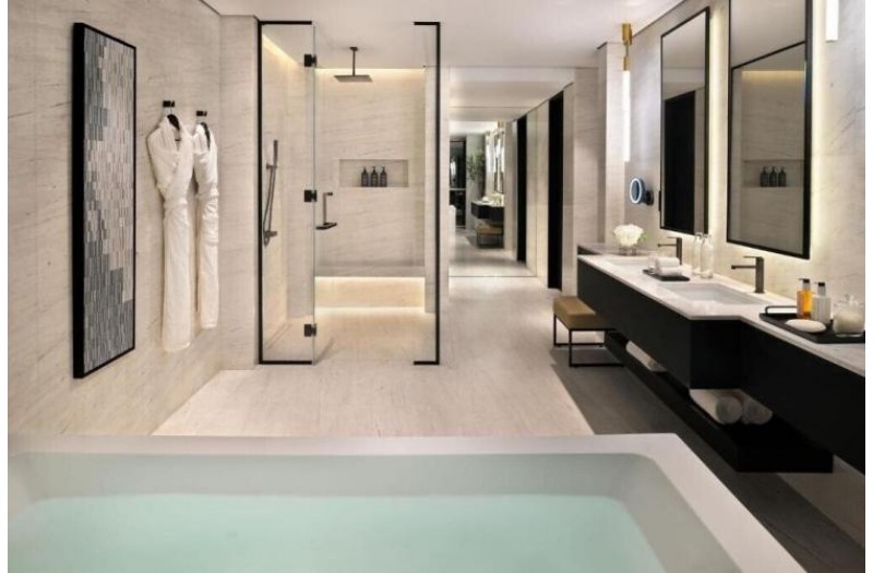 Готель Sheraton Grand Hotel, 5★ Готель Sheraton Grand Hotel, 5★