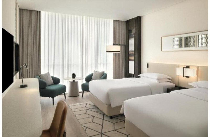 Готель Sheraton Grand Hotel, 5★ Готель Sheraton Grand Hotel, 5★